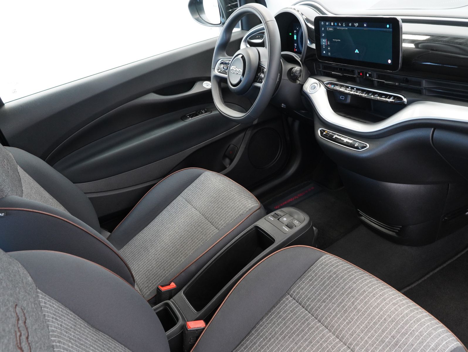 Fahrzeugabbildung Fiat 500e Icon 87KW/42kWh/DC-LADEN/NAVI/KAMERA