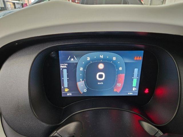 Fiat Panda 1.0 Pandina Cross-digitales Cockpit Apple 