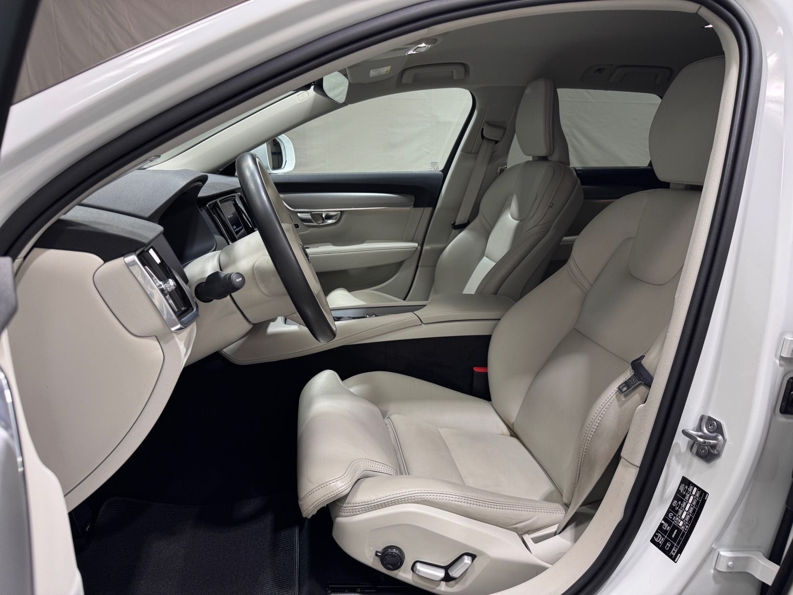 Volvo V90 Cross Country Pro D5 AWD | AHK LED NAVI 360° foto 20