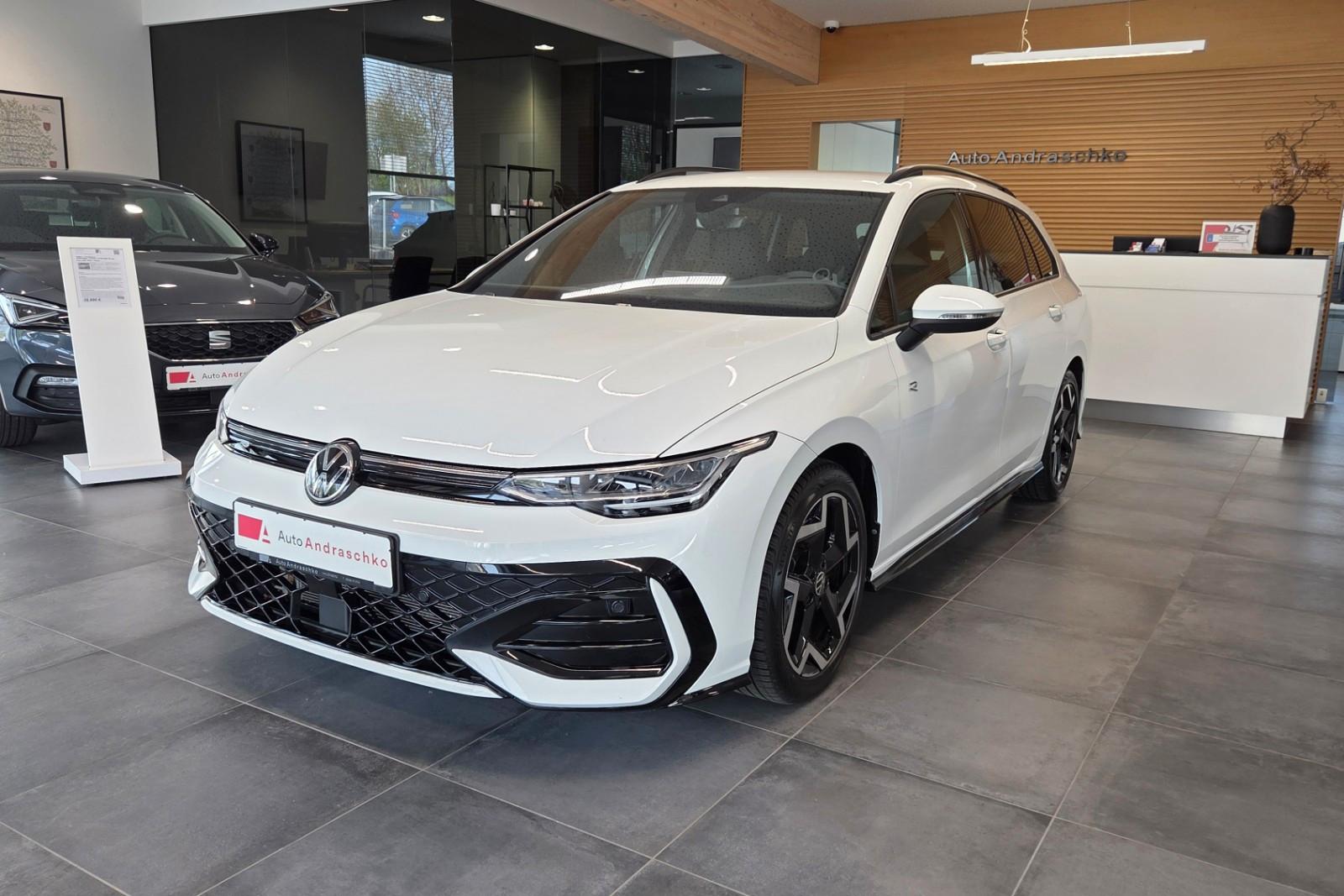 Volkswagen Golf VIII Variant 1.5 TSI R-Line 17" Kamera ACC