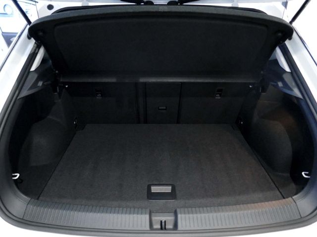 Fahrzeugabbildung Volkswagen T-Roc Style 2.0 TDI DSG | LED RFK AHK ACC