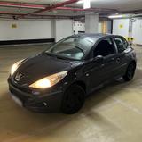 Peugeot 206+ - Peugeot 206 in Frankfurt (Main)