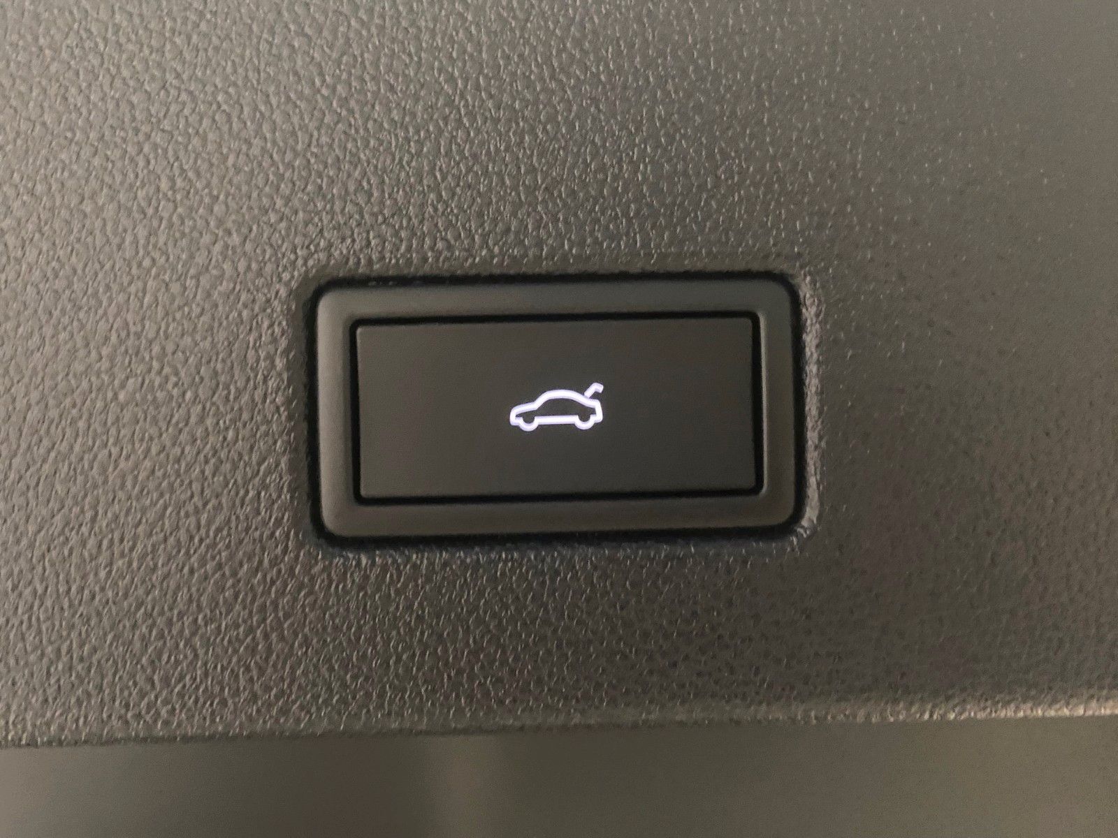 Fahrzeugabbildung Volkswagen T-Roc 1.5 TSI DSG Style+NAVI+MATRIX+Black Style+