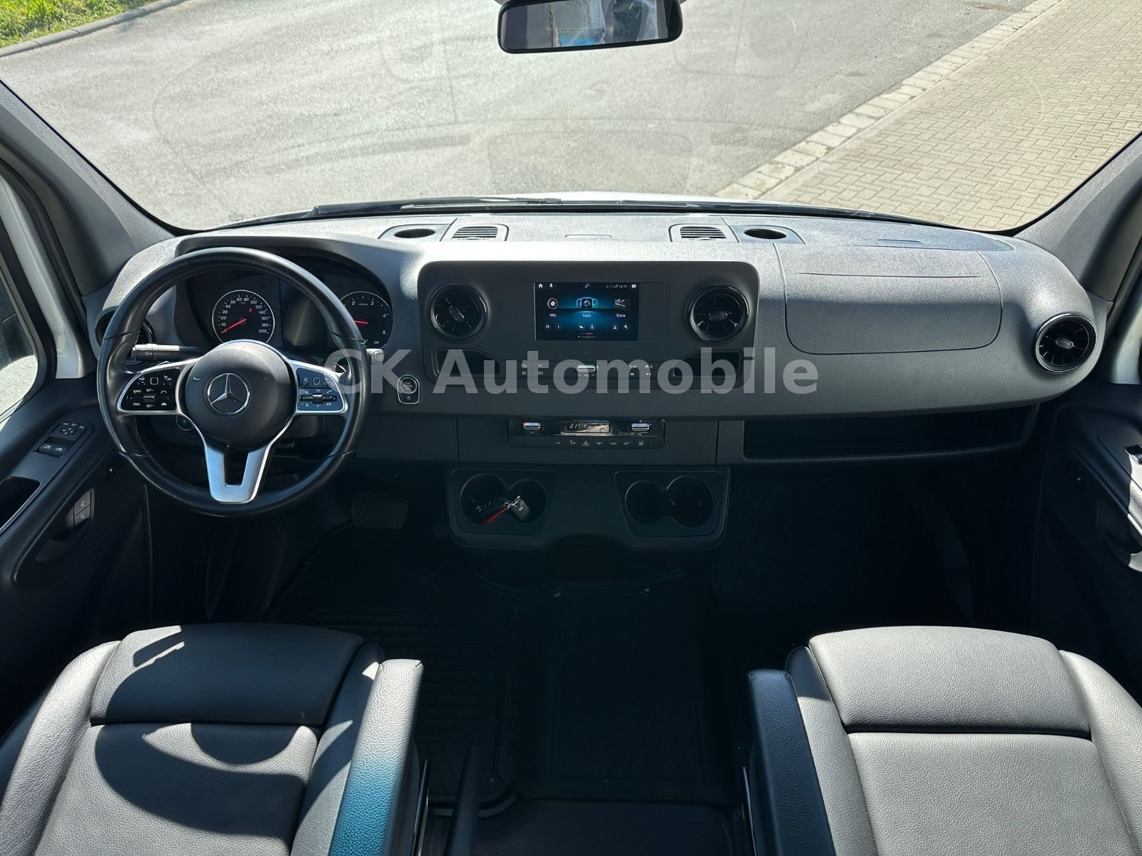 Fahrzeugabbildung Mercedes-Benz Sprinter III Kasten 317 Maxi Autom./MBUX/LED/Kam