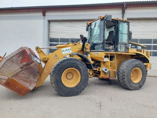 CAT 928G