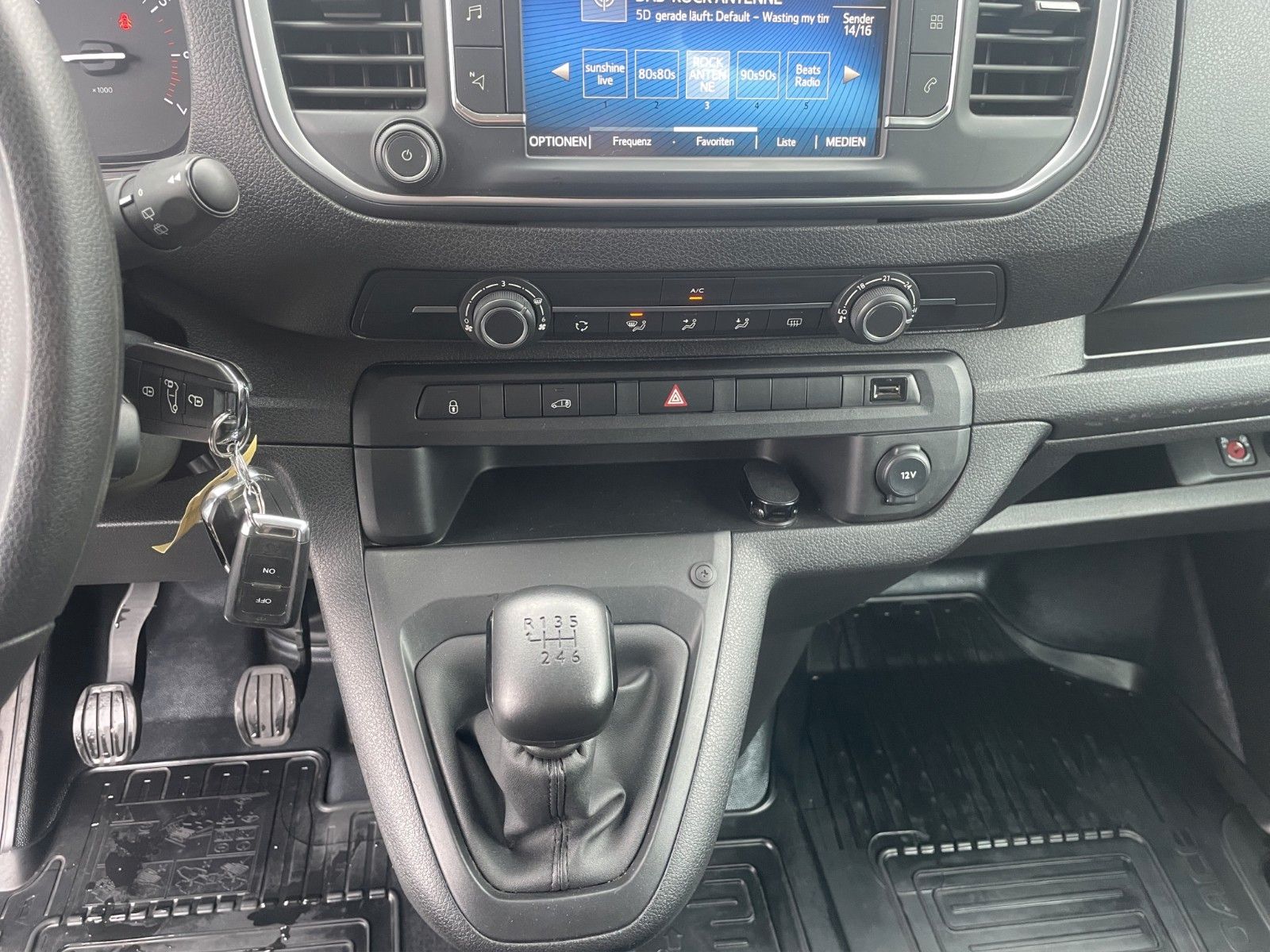 Fahrzeugabbildung Toyota Proace L1 Kasten Meister *Standheizung*Regal*