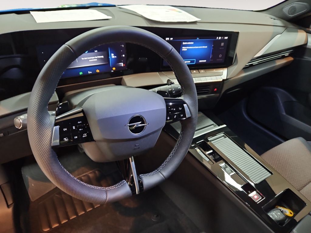 Fahrzeugabbildung Opel Astra 1.2 Turbo Hybrid 48 V Edition (L)