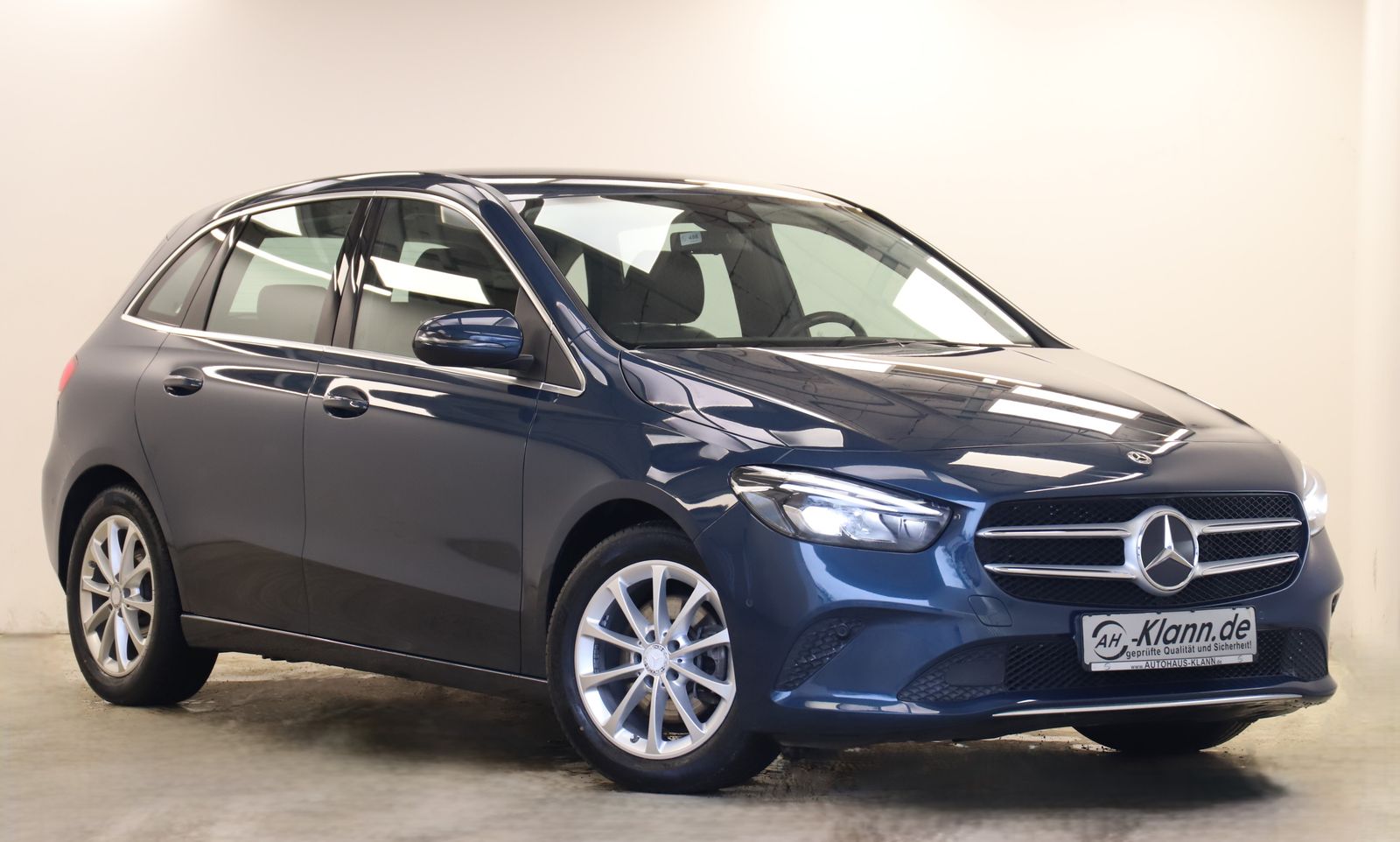 Mercedes-Benz B 200d 2.0 150PS Progressive Carplay R-Cam LED