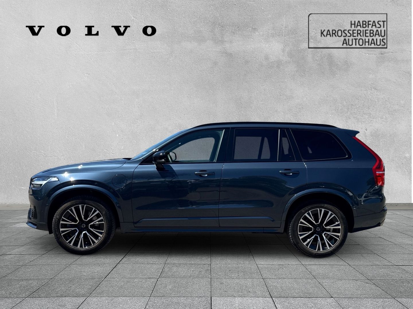 Volvo XC90 Plus T8 Dark Recharge Plug-In Hybrid AWD 7 foto 3