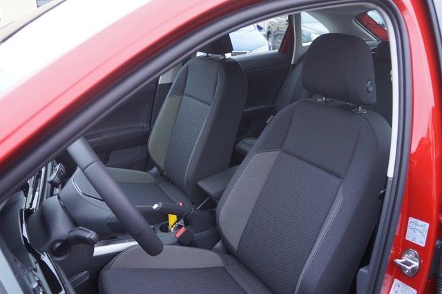 Fahrzeugabbildung Volkswagen Taigo TSI Life LED AID ACC RFK SH LM