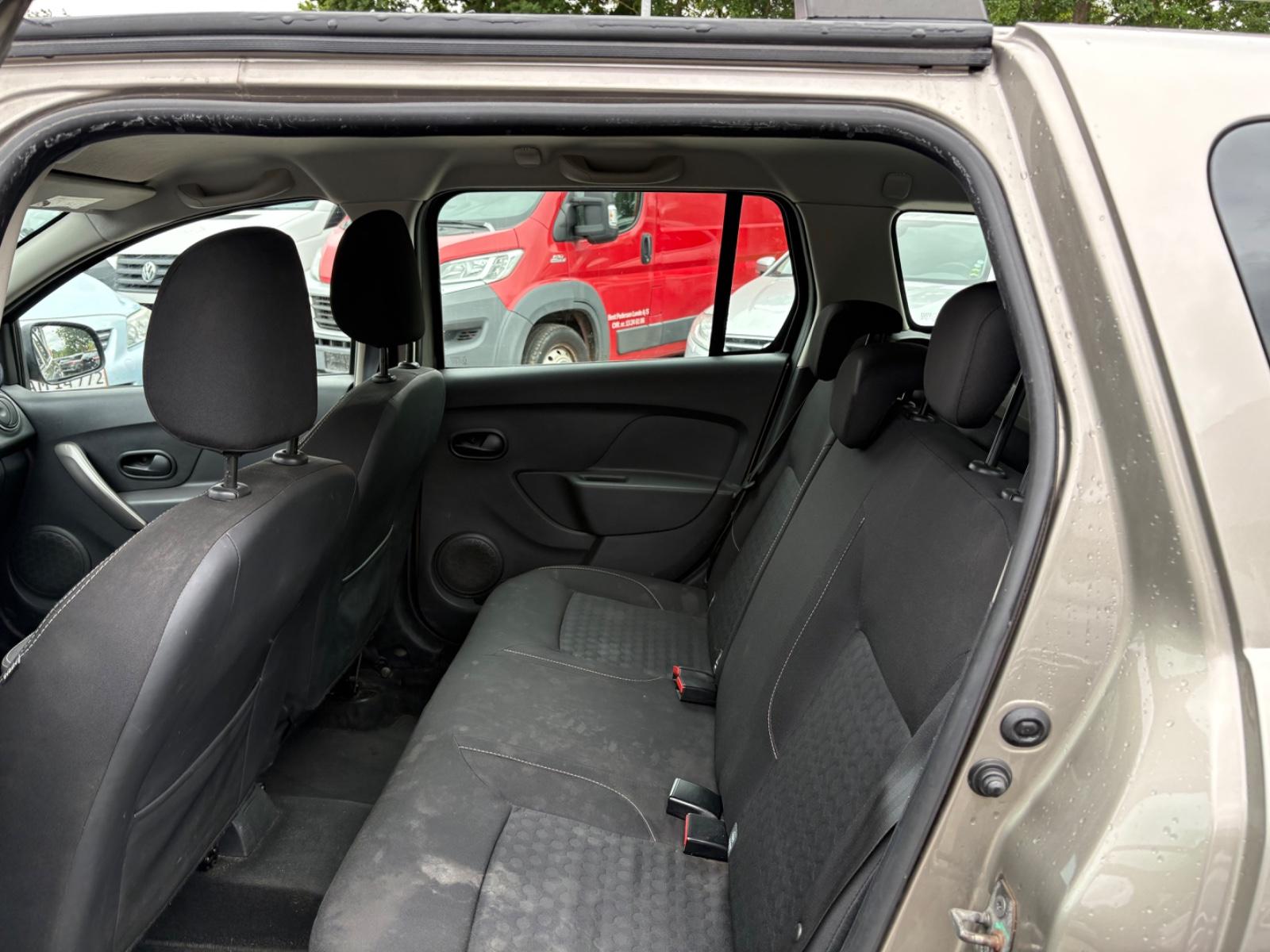 Dacia Logan 2015 — photo 9