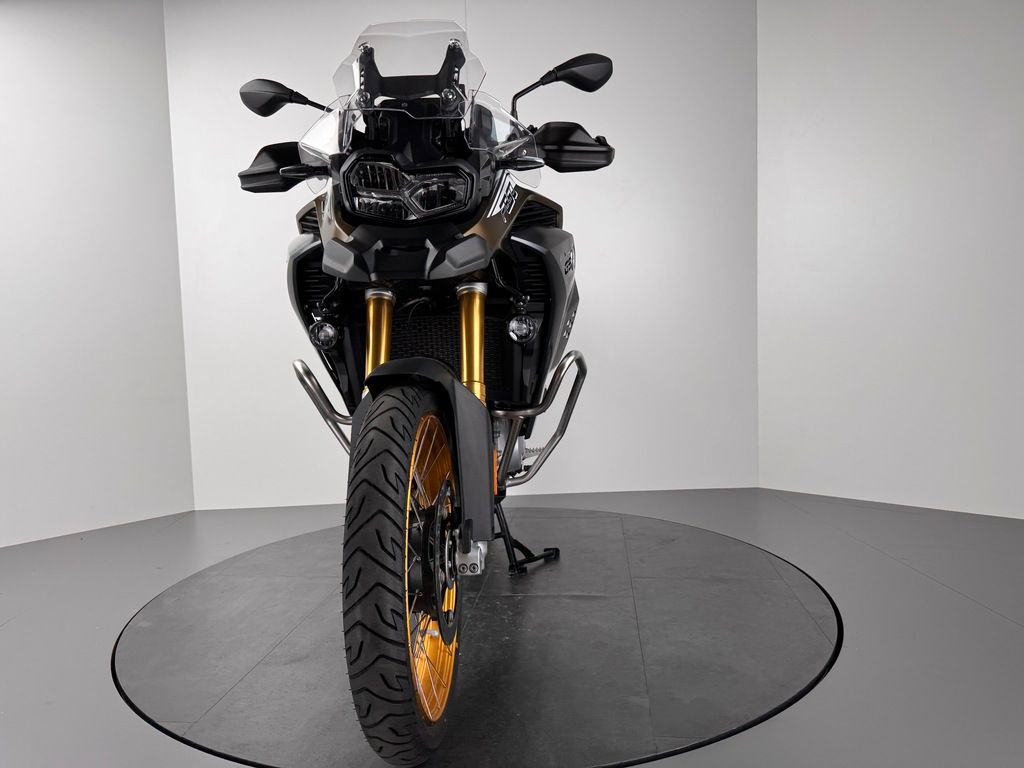 Fahrzeugabbildung BMW F850 GS ADVENTURE *NEUWERTIG *4 PAKETE *WENIG KM