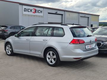 Volkswagen Golf - 6