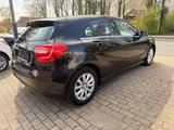 Mercedes-Benz A 180 BlueEfficiency 5-Türer*Klima*SZH*Alu - Mercedes-Benz A-Klasse: Türer