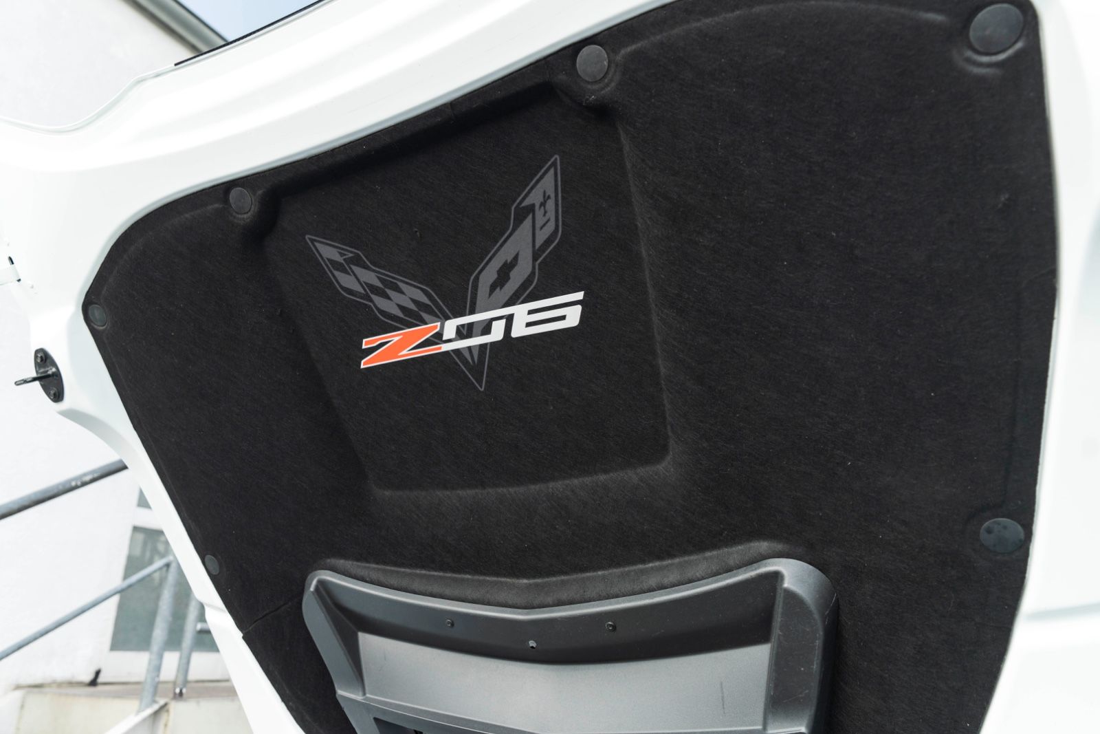 Fahrzeugabbildung Corvette Z06 CABRIOLET 6,2L 2LZ HUD BOSE KAM NAV