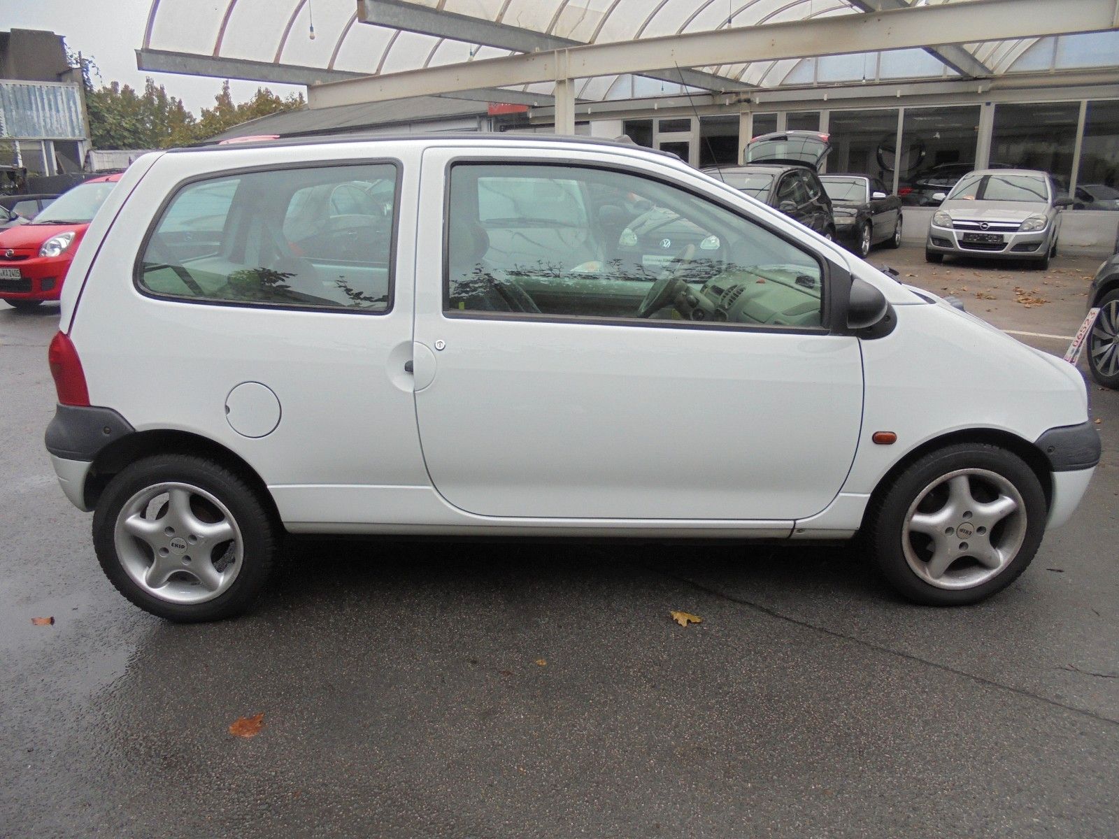 Fahrzeugabbildung Renault Twingo Initiale 1.2 Klima/Faldach