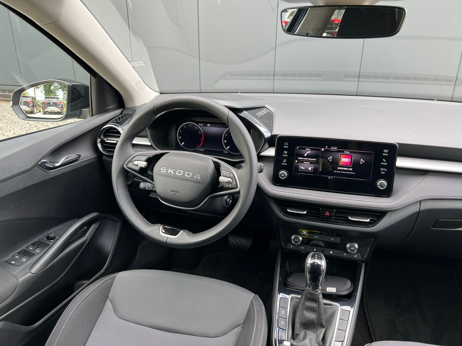 Fahrzeugabbildung SKODA Fabia Selection 1.0 TSI DSG *LED, ACC, 15'-LM*