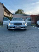 Mercedes-Benz Mercedes E 240 V6 Benzin 140.000Km - Mercedes-Benz E 240 von privat
