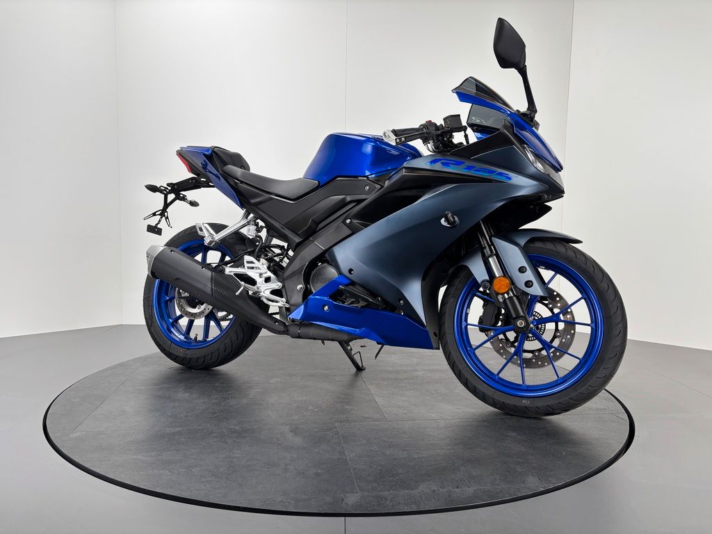 Fahrzeugabbildung Yamaha YZF-R125 *TOP MIT ZUBEHÖR
