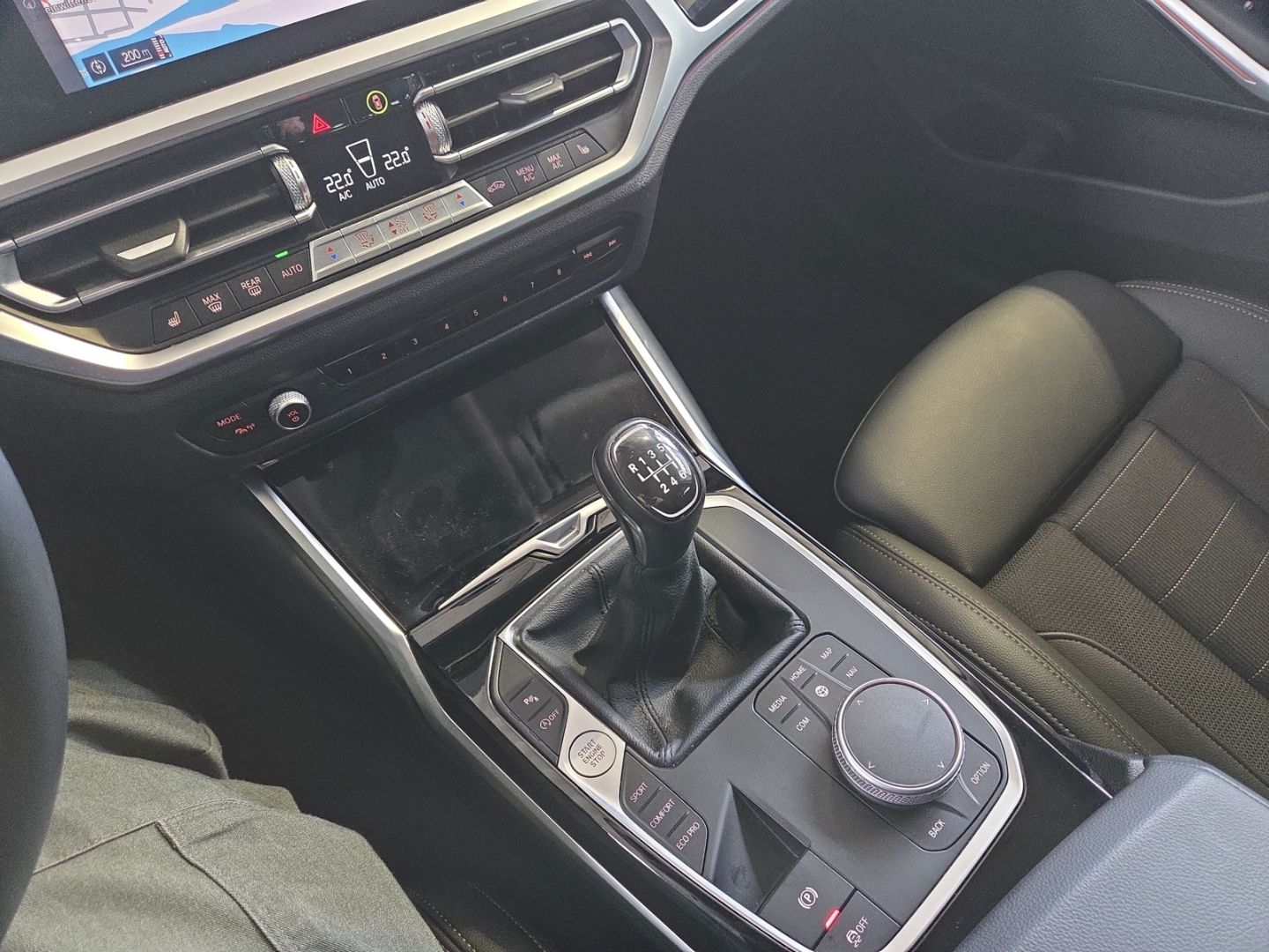 BMW 318 d Touring Sport Line Navi Digitales Cockpit  foto 18