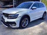 Volkswagen Tiguan Allspace 2.0 TSI DSG 4MOTION R-Line - VW Tiguan Allspace Unfallwagen