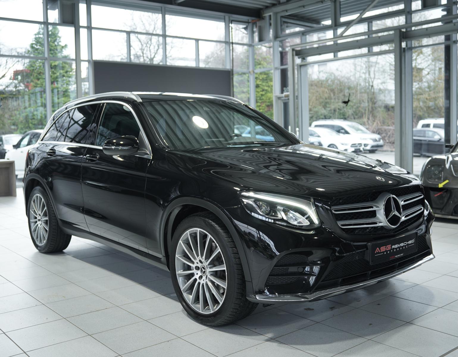 Mercedes-Benz GLC 250 4M AMG Line *20 *Pano *AHK *Navi *KeyGo