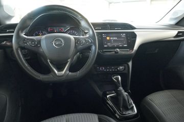 Bild 12 Opel Corsa F Edition; Sitz- u. Lenkradhzng., R-Kamera