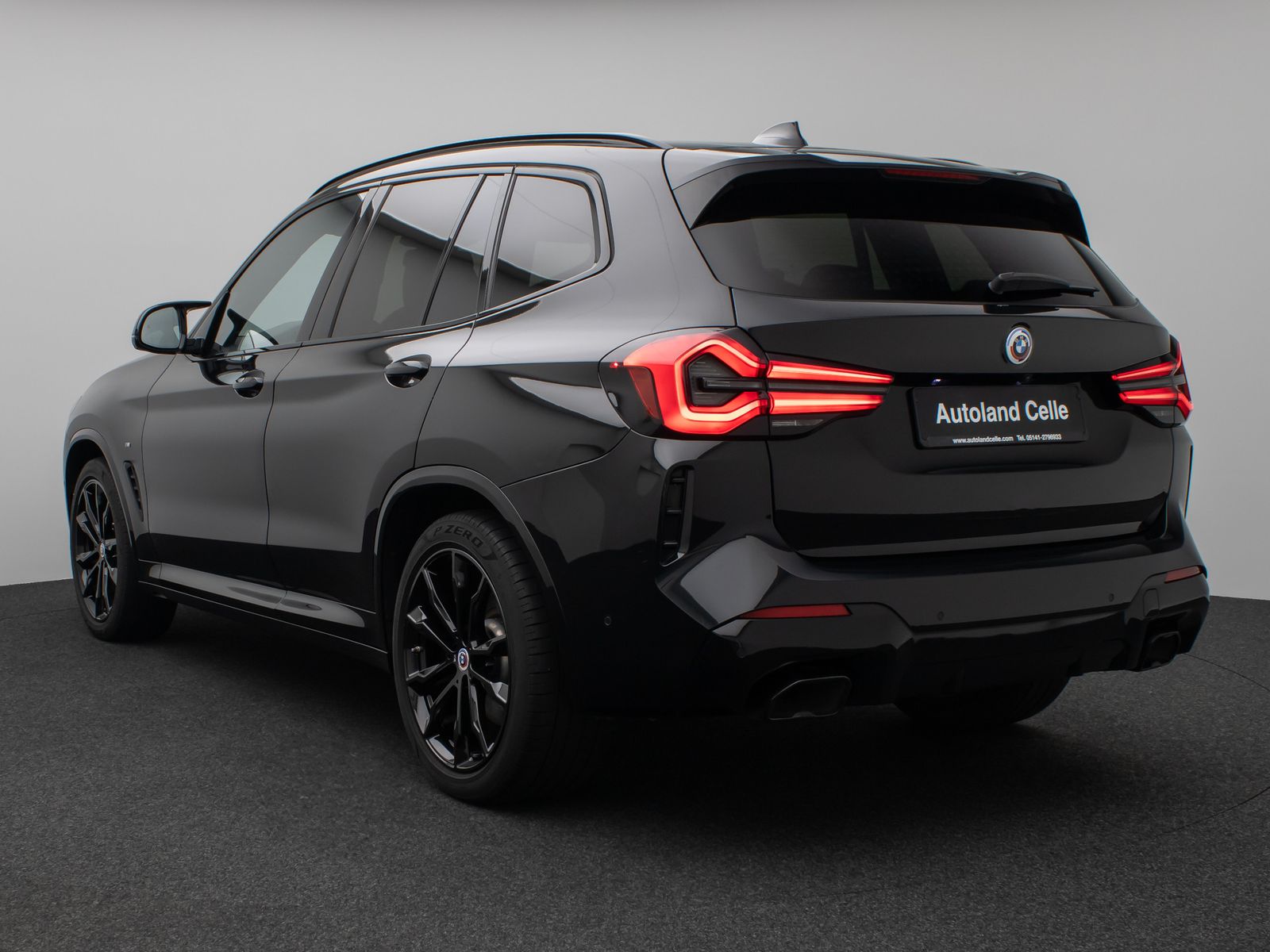 Fahrzeugabbildung BMW X3 M40i Panorama Laser 360°HUD DAB H/K 20Zoll