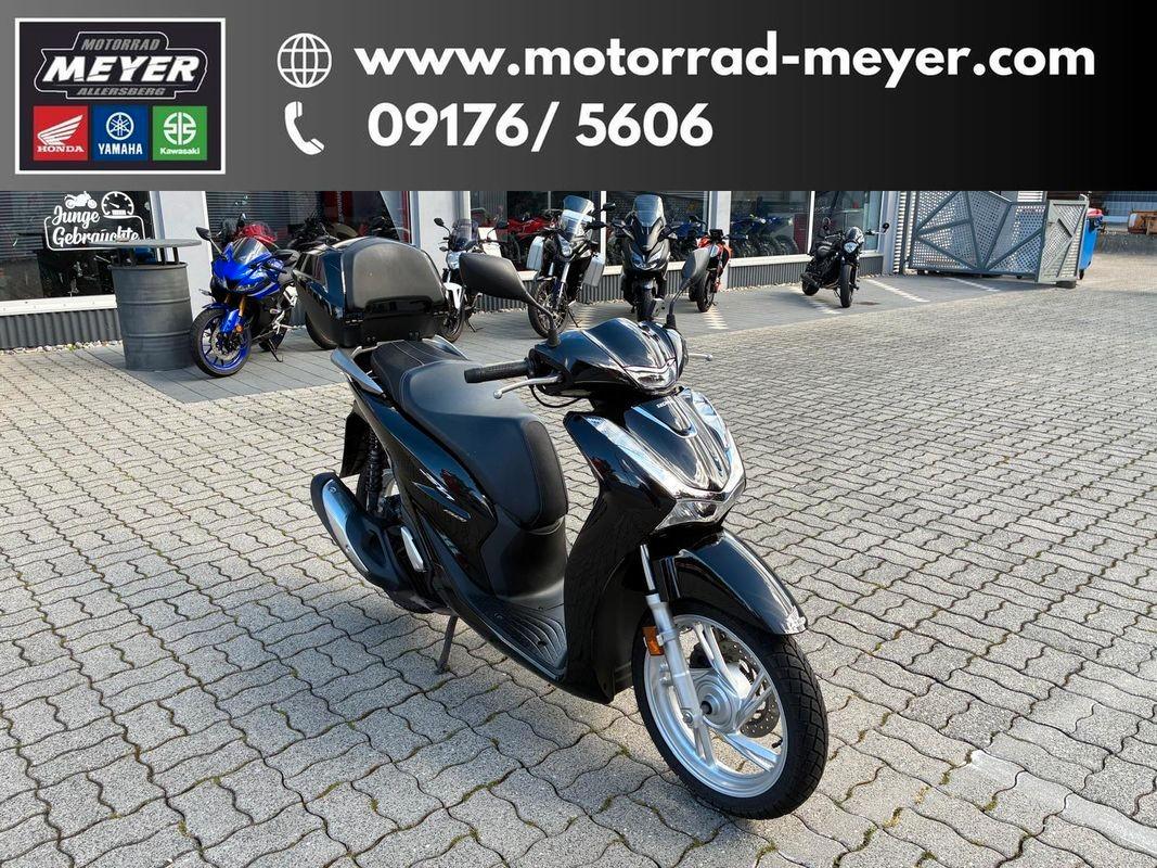 Honda SH150 1.Hand alle Kundendienste durchgeführt