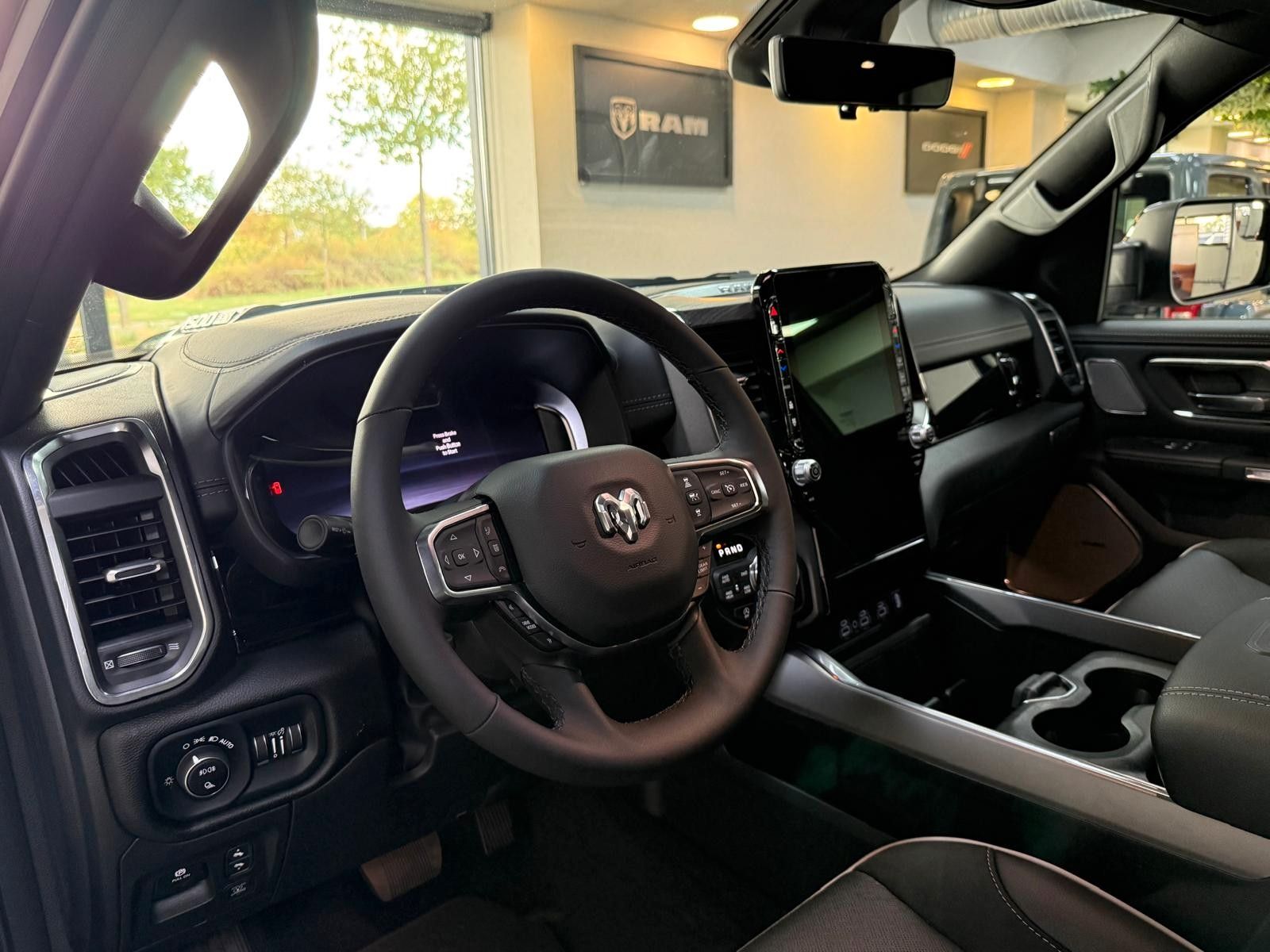 Fahrzeugabbildung Dodge RAM LARAMIE HURRICANE 3.0L-