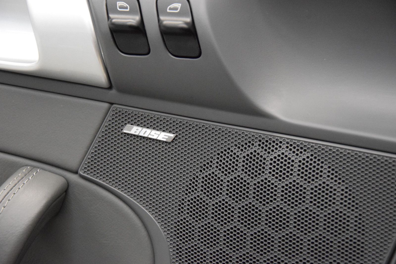 Fahrzeugabbildung Porsche 997 Carrera 4S Coupé Chrono-Plus Sport-AGA Bose