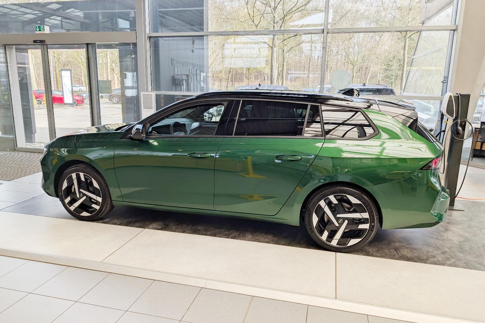 Opel Astra ST Electric Ultimate *AHK*HUD*Facelift*