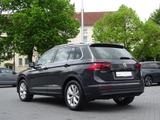 Volkswagen Tiguan 1.5 TSI Join DSG LED Navi ACC Kamera AHK - Volkswagen Tiguan JOIN mit Benzin-Antrieb