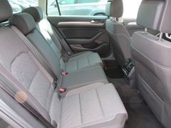 VW Passat Variant 2.0 TDI Business DSG LED Nav 17'' VW Passat Variant 2.0 TDI Business DSG LED Nav 17''