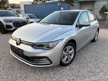 Volkswagen Golf - 1