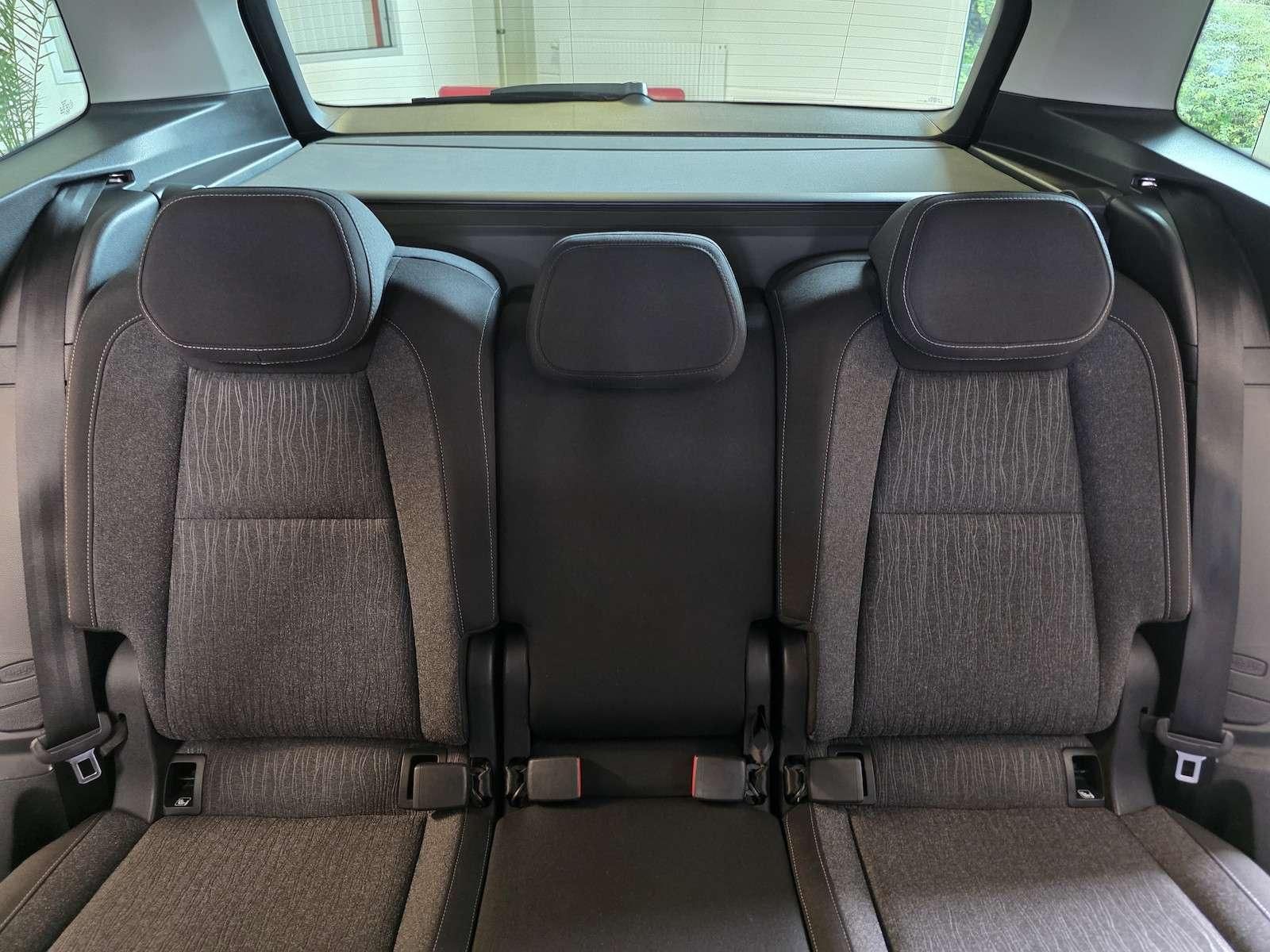 Fahrzeugabbildung SKODA Karoq 2.0 TDI/LED/Nav/Virtual/Memory/ACC/VZE/...