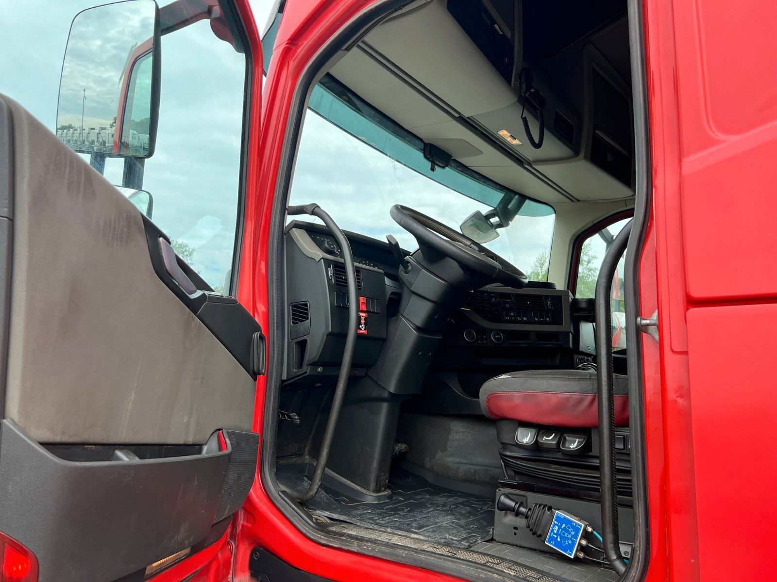 Fahrzeugabbildung Volvo FH 460 SZM 4x2 Hydraulik