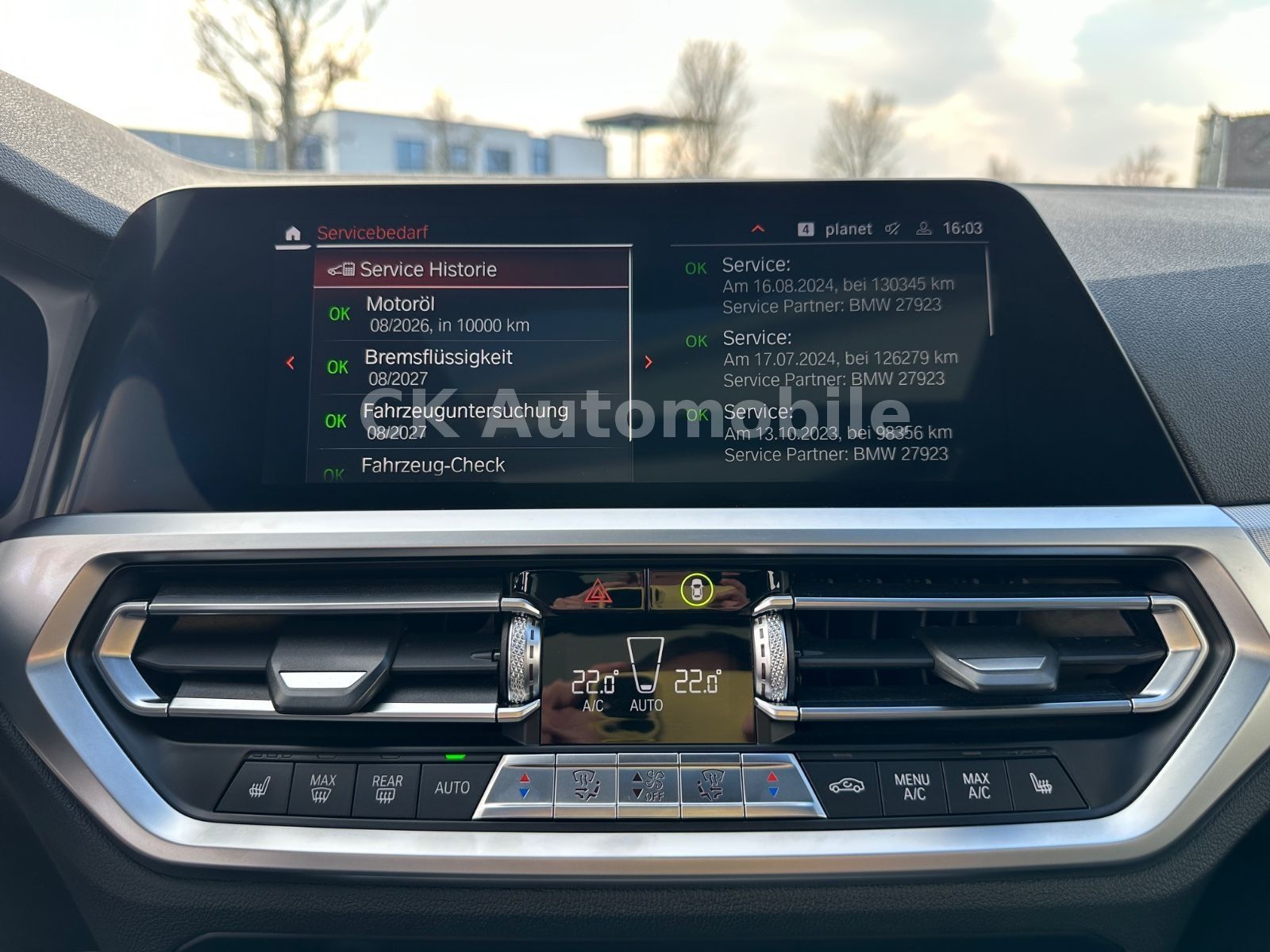 Fahrzeugabbildung BMW M340i Touring xDrive/Navi/HeadUP/Pano/360°