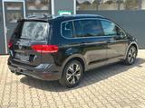 Volkswagen Touran Highline Standheizung AHK CAM 8 Reifen - Volkswagen Touran: Automatik