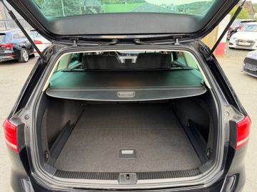 Volkswagen Passat Variant - 11
