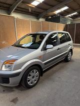 Ford Fusion 1,6 / TÜV Neu / Service Neu / ... - Ford Fusion in Düsseldorf
