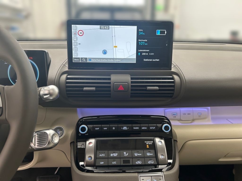 Fahrzeugabbildung Hyundai INSTER EV 49 kWh Prime 2xKlima 360 AUT KlimaA SD