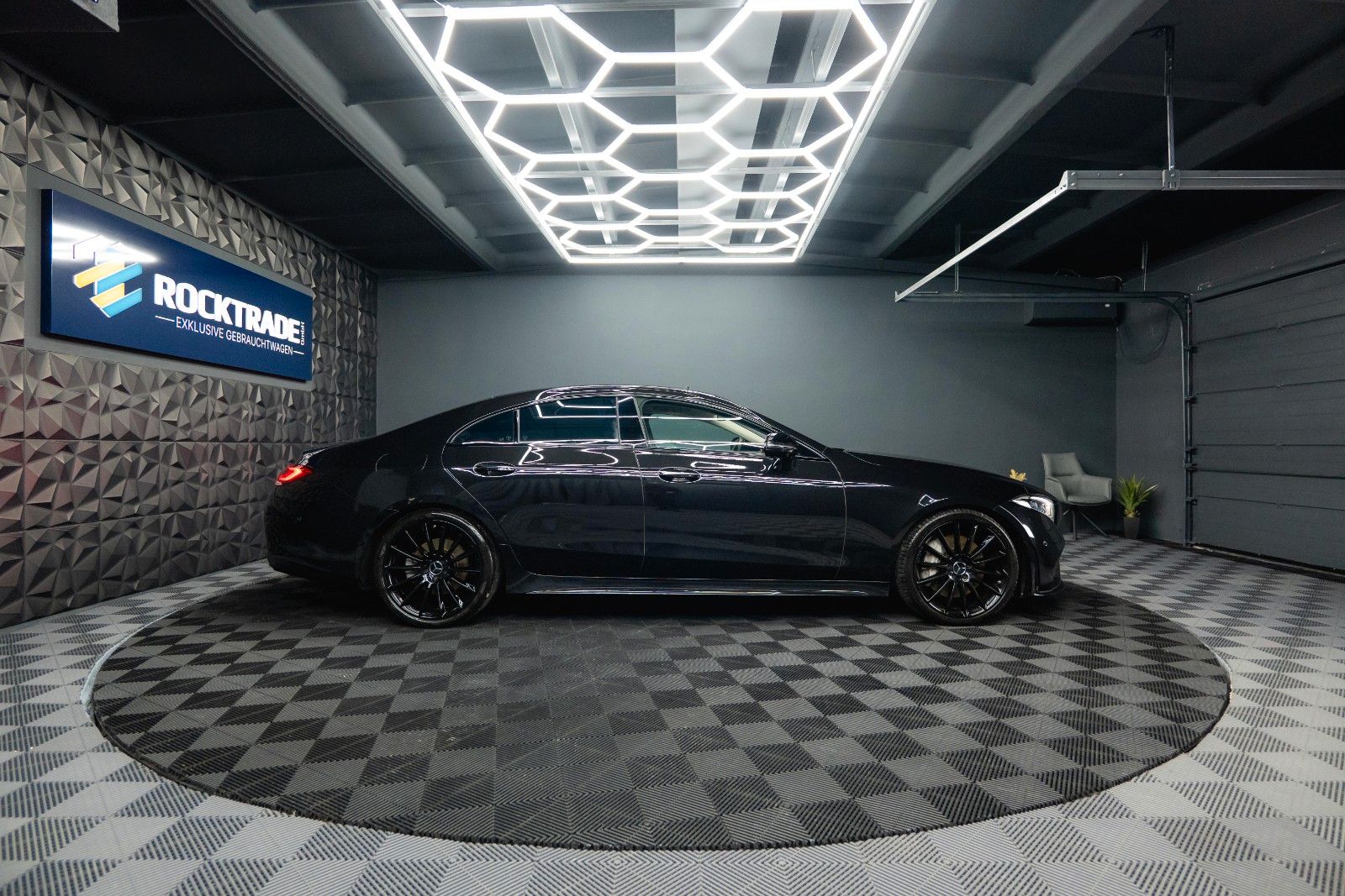 Fahrzeugabbildung Mercedes-Benz CLS 400d 4Matic AMG Night-Paket *Burmester*ACC*