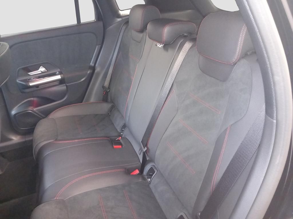 Fahrzeugabbildung Mercedes-Benz GLA 200 AMG Line*Night Paket*el. Heckklappe*LED