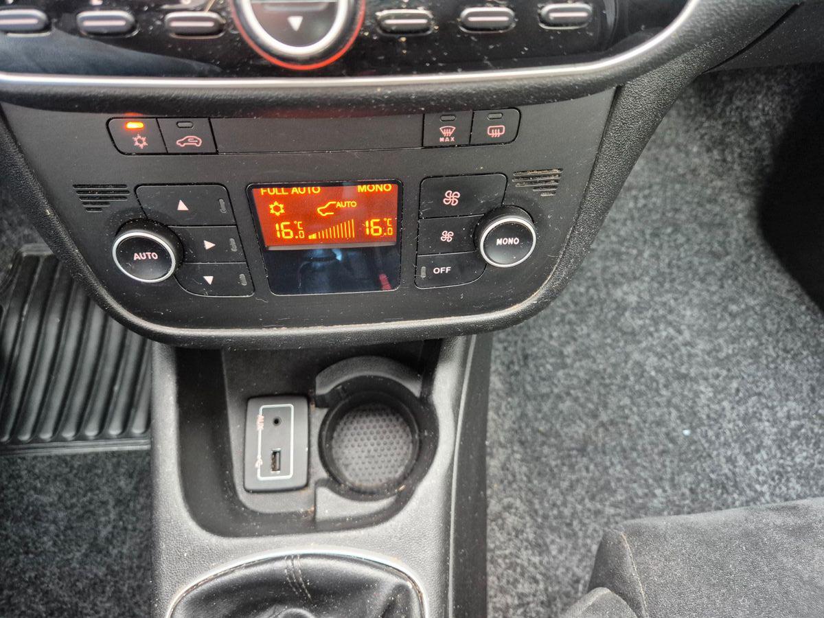 Fiat Punto 1.2 Lounge,Navi,Klimaaut,TÜV neu