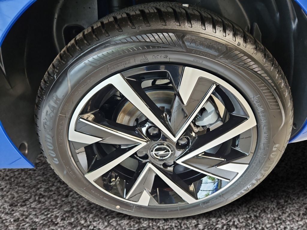 Fahrzeugabbildung Opel Corsa Hybrid GS (F)