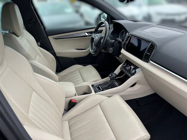 Fahrzeugabbildung SKODA Karoq 1.5 TSI DSG Style LED DACH KAMERA LEDER NA