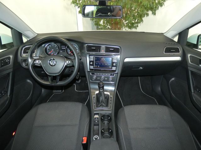 Golf 1.0 TSI SHZ KLIMAAUTOM. TEL TEMPOMAT 18ZOLL