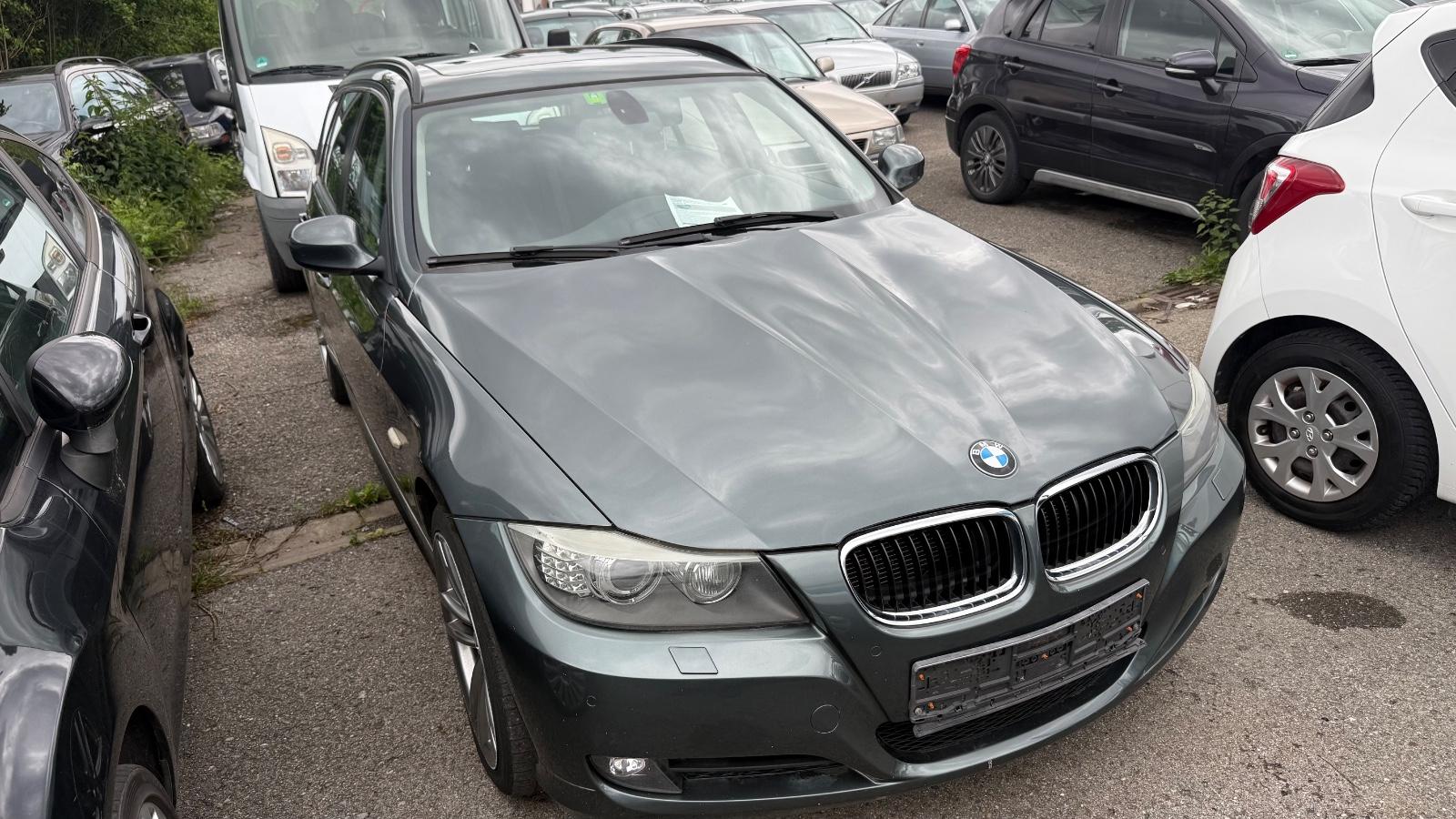 BMW 320 Baureihe 3 Touring 320d xDrive,Panorama-SD