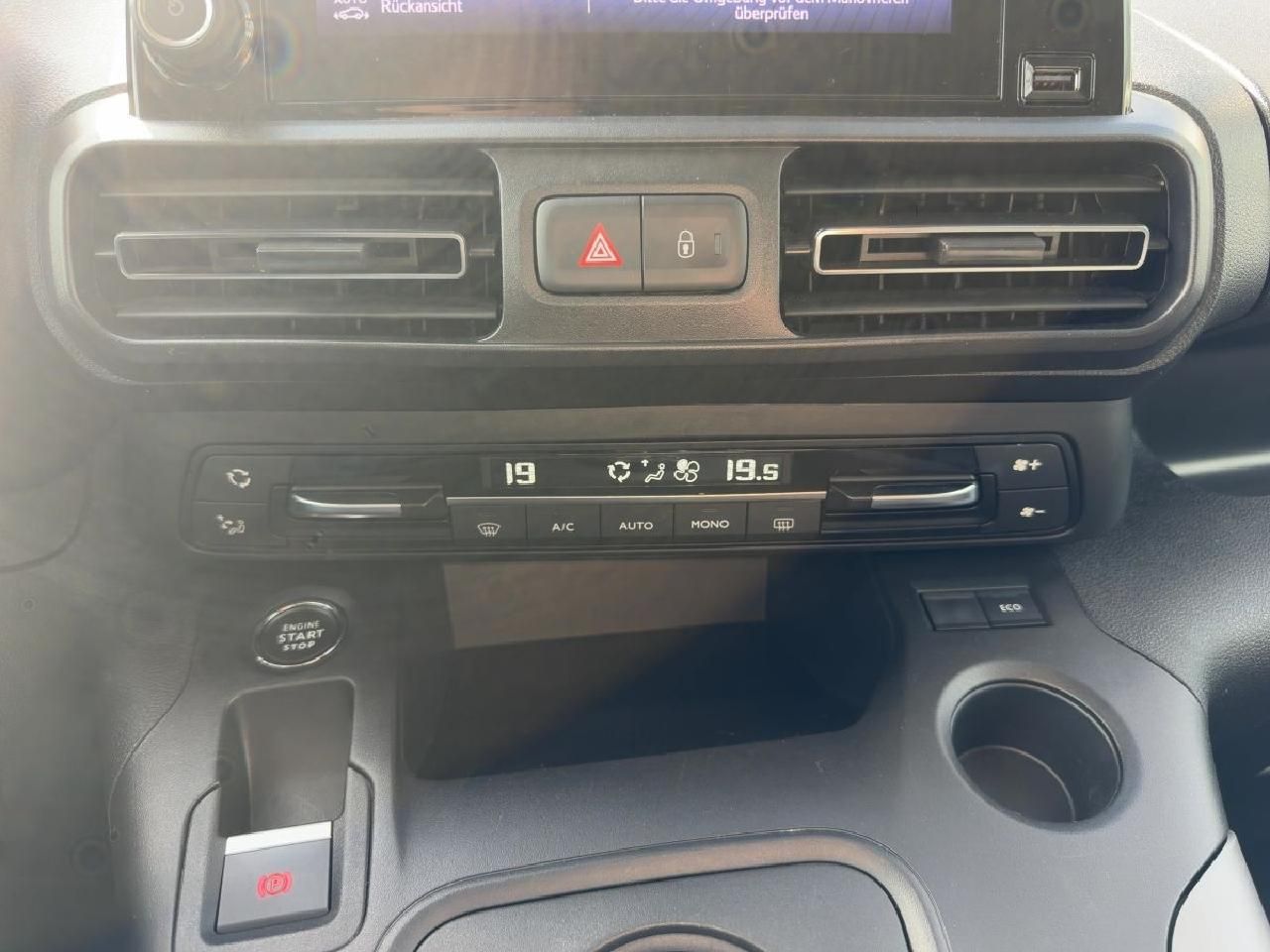 Fahrzeugabbildung Toyota Proace City Verso L2 1,2 Team D *AHK + Comfortp.